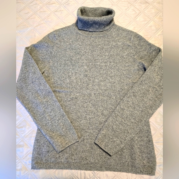 Charter Club petite cashmere turtleneck - Picture 1 of 4